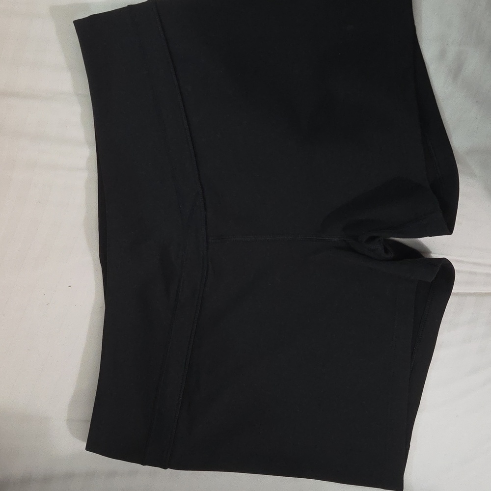 VICTORIA'S SECRET, Black Athletic Shorts🧿